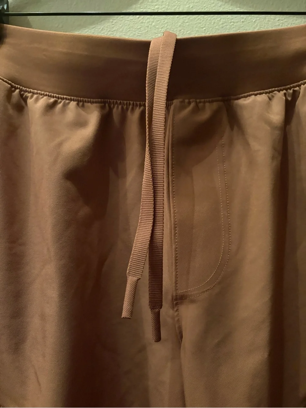Under Armour Men's Brown Tech Jogger Pants with Black Accents